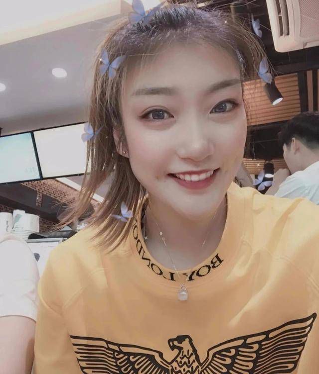 扒开老师狂揉电影