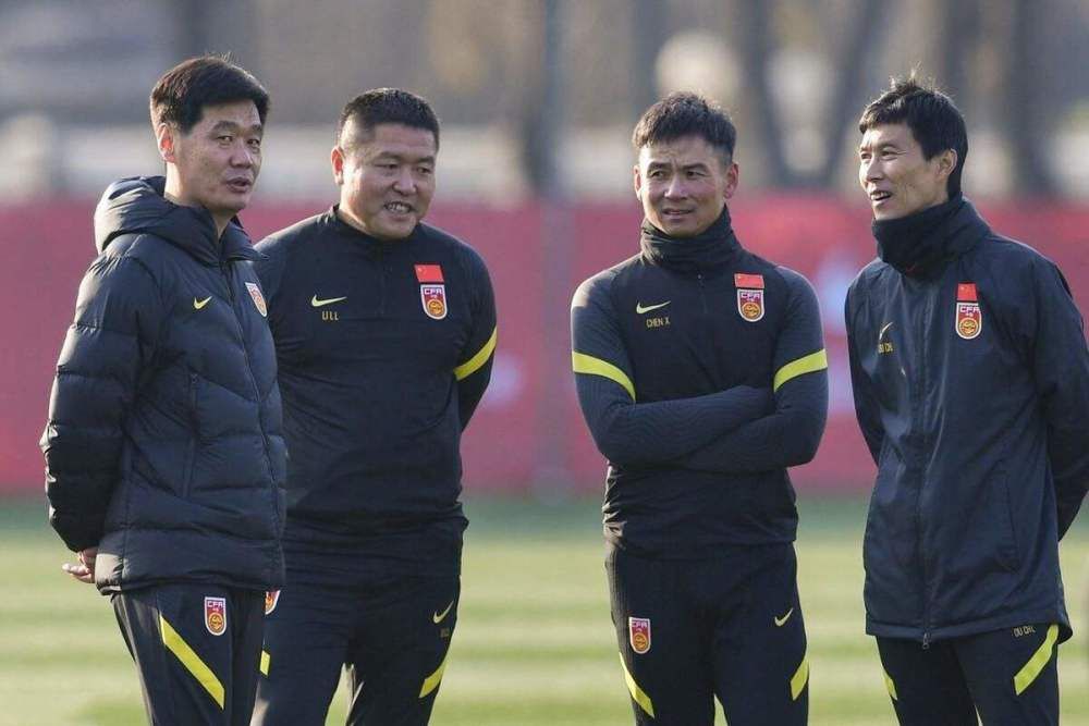 狠狠色狠狠色综合伊人